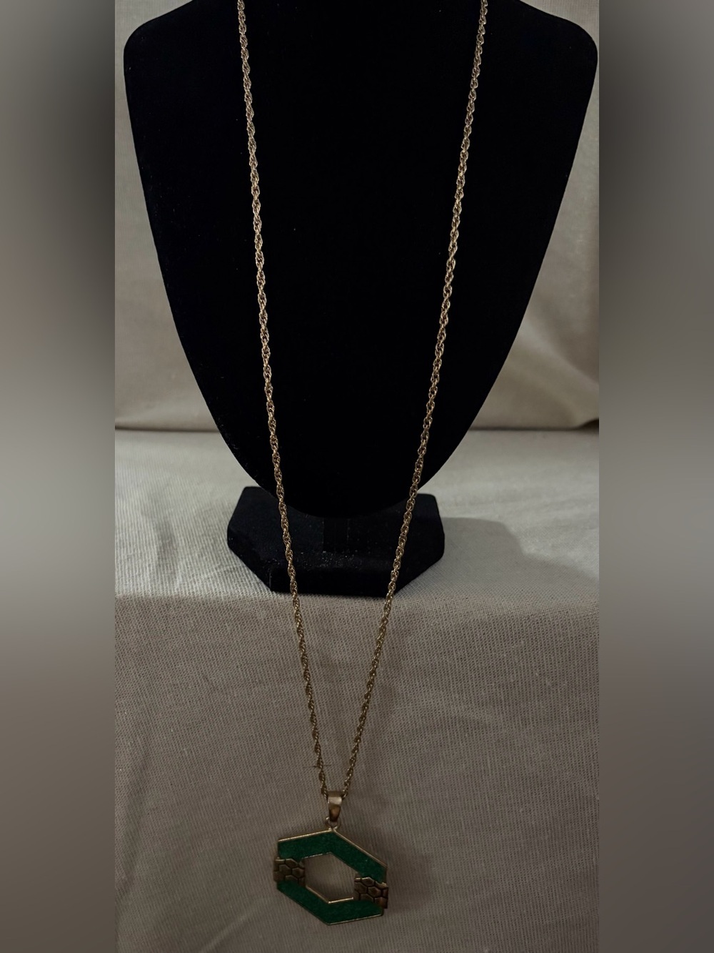 Gold Rope Chain Pendant Necklace - Women's Jewelry